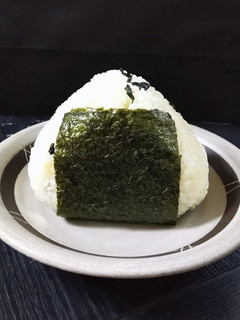 わかめおにぎりを愛していた人のおにぎり-レシピのメイン写真