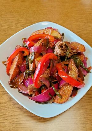 ロモ・サルタード(牛肉野菜炒め)-レシピのメイン写真
