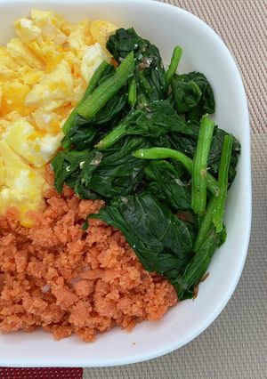 レンジで簡単！一人暮らしの三食丼-レシピのメイン写真