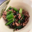 小松菜とひき肉のオイスター炒め