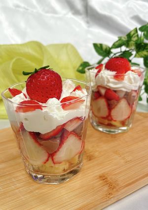 いちごのグラスケーキ-レシピのメイン写真