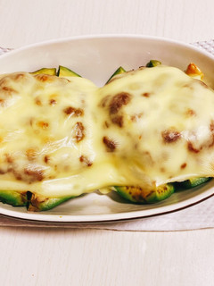 キーマカレーアレンジ☆アボカドチーズ焼き-レシピのメイン写真