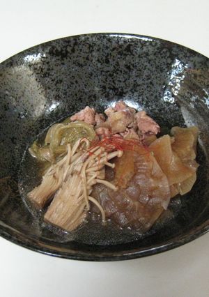 新米主婦の大根とレタスの煮物　包丁不要！-レシピのメイン写真