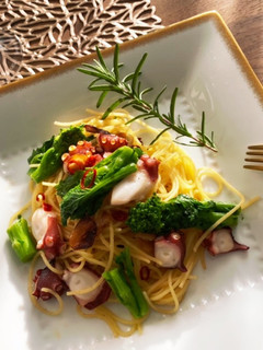 タコと菜花のペペロンチーノ-レシピのメイン写真