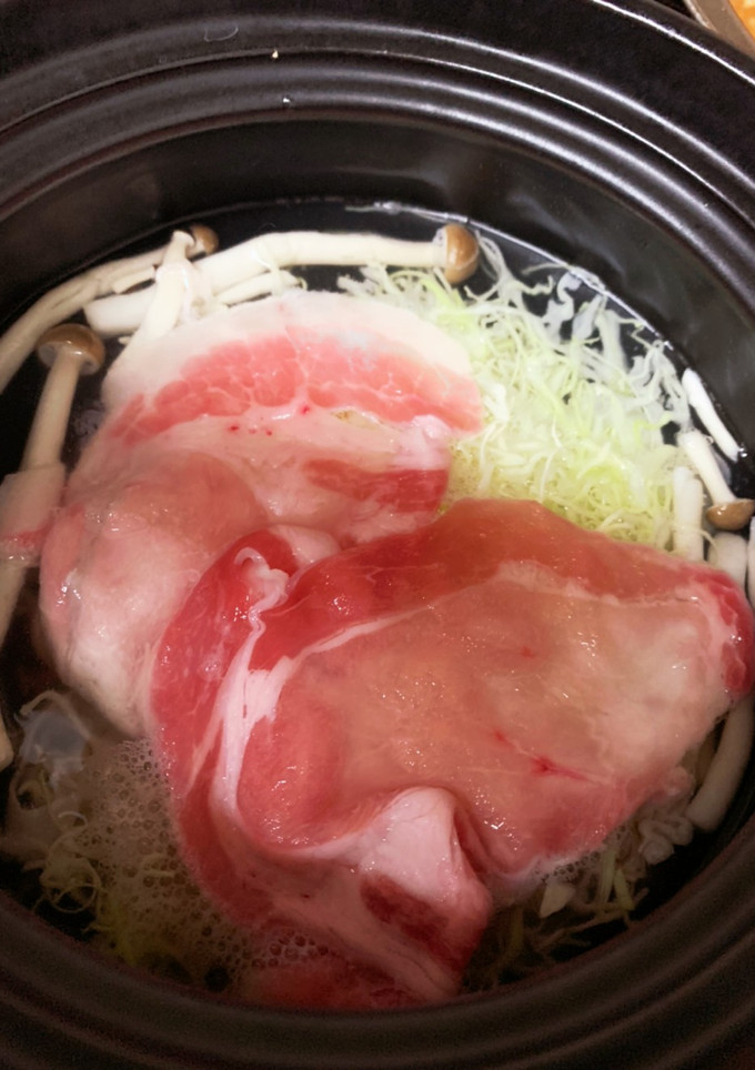 千切りキャベツと豚肉の鍋〜〆はお蕎麦で-レシピのメイン写真