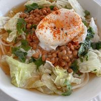 基本からアレンジまで！思わずつくりたくなる「納豆 温玉 うどん