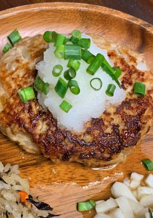牛乳は入りません！水とパン粉のハンバーグ-レシピのメイン写真