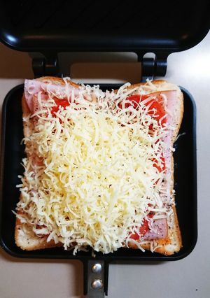ハムのトマトチーズホットサンド-レシピのメイン写真