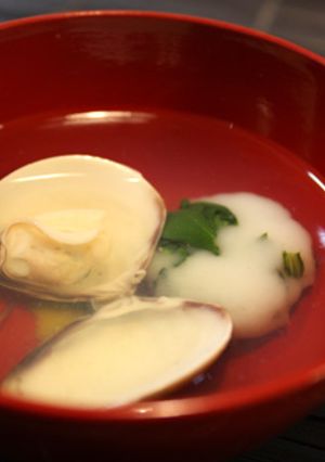 お吸い物に★ホウレン草入り団子-レシピのメイン写真
