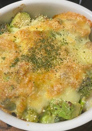 エビサーモンアボカドブロッコリーグラタン-レシピのメイン写真