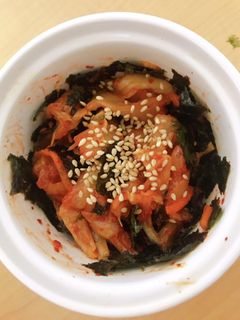 ごま油香るキムチと海苔の簡単おつまみ♪-レシピのメイン写真