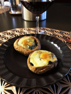 赤ワインのお供に!しいたけチーズ焼き-レシピのメイン写真