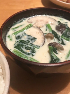 ほうれん草を食べるゴマ豆乳味噌汁-レシピのメイン写真