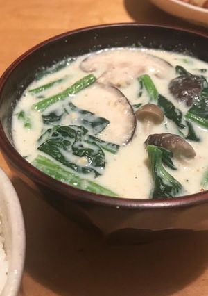 ほうれん草を食べるゴマ豆乳味噌汁-レシピのメイン写真