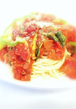 ツナと小松菜のトマトソースパスタ-レシピのメイン写真