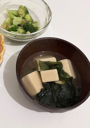 わかめと凍り豆腐のシンプル和風スープ-レシピのメイン写真