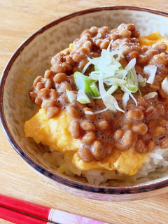 簡単!卵とチーズの納豆丼-レシピのメイン写真