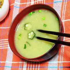รูปของ ☆オクラとエノキのお味噌汁☆