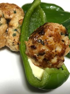 鶏つくねを生ピーマンと一緒に♪-レシピのメイン写真