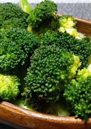 芯まで美味しい一味違う茹でブロッコリー-レシピのメイン写真