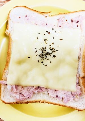 自分的基本のツナマヨでチーズトースト♪-レシピのメイン写真