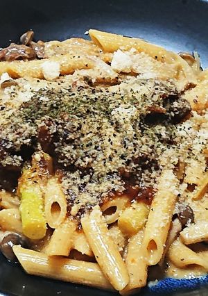牛肉の赤ワイン煮込み濃厚 クリームペンネ-レシピのメイン写真