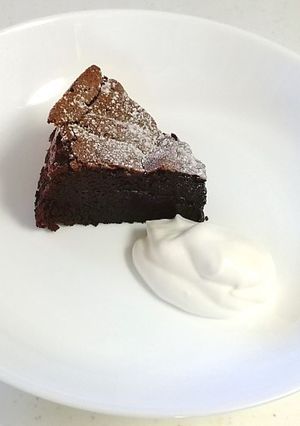 バレンタインチョコでとろりガトーショコラ-レシピのメイン写真