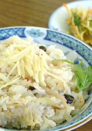 【油揚げ入り♪】しょうがごはん-レシピのメイン写真