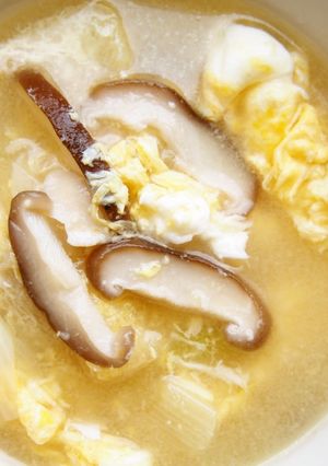 簡単！ふわふわ卵と椎茸のお味噌汁♪-レシピのメイン写真
