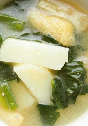 簡単！じゃが芋・ほうれん草のお味噌汁♪-レシピのメイン写真