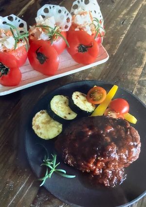 野菜皮ヘルシーバーグとシャキシャキサラダ-レシピのメイン写真