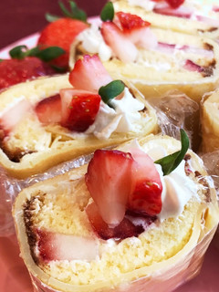 イチゴとカステラ♡おにぎらず風生ケーキ-レシピのメイン写真