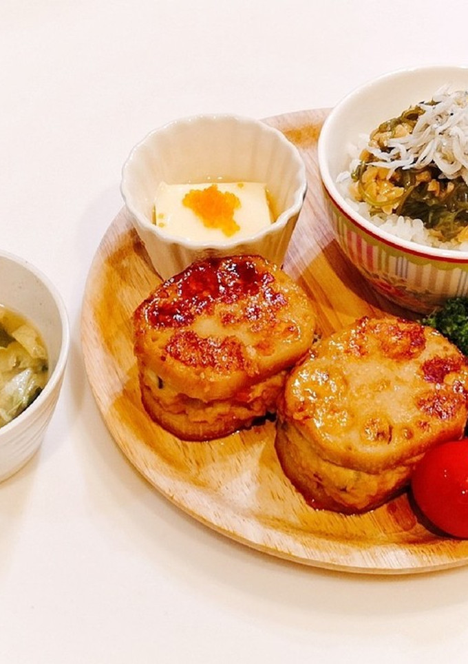 幼児食〜OK☆ つくねの蓮根はさみ焼き-レシピのメイン写真