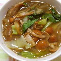 รูปของ レクチンフリーチンゲン菜となめこの味噌汁