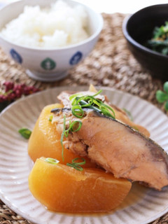 ぶりのアラで♡旨みたっぷりバターぶり大根-レシピのメイン写真