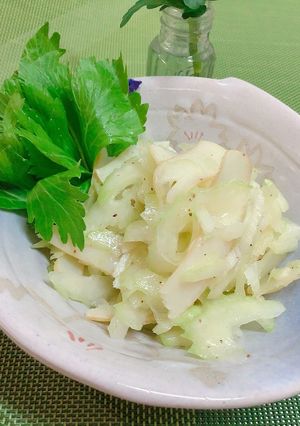 セロリとイカくんのサラダ-レシピのメイン写真