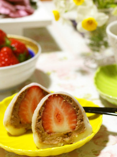 バレンタインに★チョコムース苺大福-レシピのメイン写真