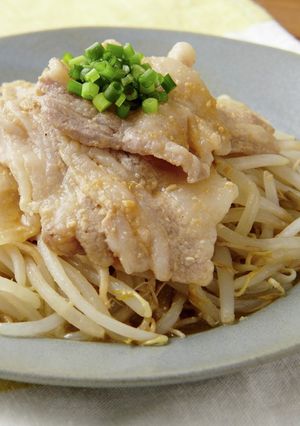 レンジで！うまみそ　蒸し豚＆もやし-レシピのメイン写真