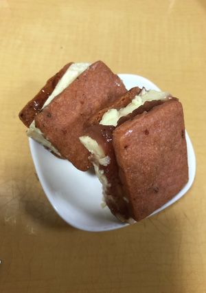 ストロベリーチーズケーキサンド-レシピのメイン写真