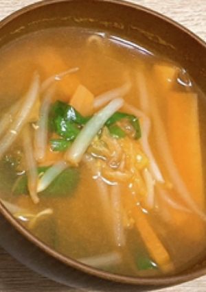 ニラとキムチの酒粕スープ-レシピのメイン写真