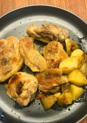 骨付き若鶏と、じゃがいもソテー★-レシピのメイン写真