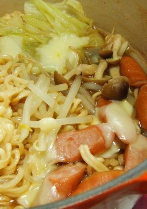 味噌ラーメンで☆簡単プデチゲ風-レシピのメイン写真