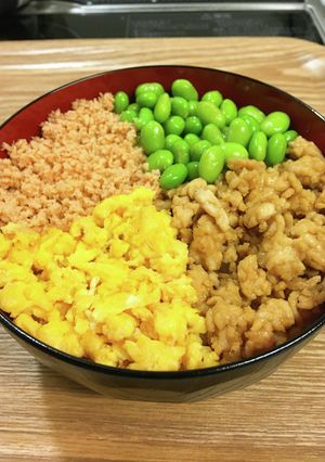 贅沢!そんな言われても困ります☆4色丼-レシピのメイン写真