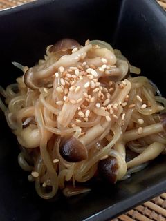【副菜】糸こんにゃくとしめじの炒り煮-レシピのメイン写真