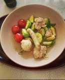 鶏団子と芽キャベツの即席ポトフ