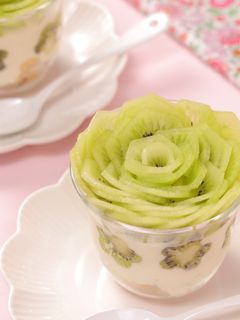 キウイのカップレアチーズケーキ-レシピのメイン写真