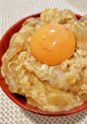 【映えないけど】安定の美味しさ親子丼-レシピのメイン写真