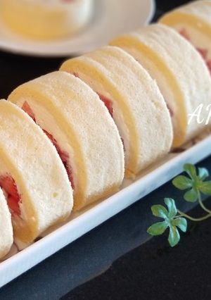 綺麗になれちゃう『苺ロールケーキ』-レシピのメイン写真