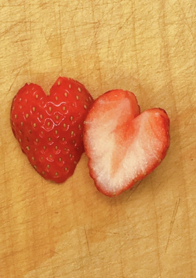 ハートいちごの切り方♡うちかわごはん♡-レシピのメイン写真