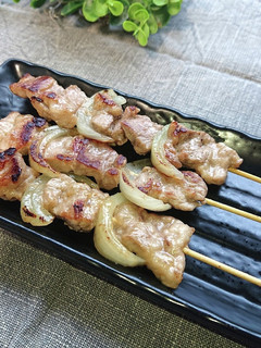 豚バラと玉ねぎの豚バラ焼鳥(おうちで焼鳥-レシピのメイン写真